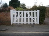 custom driveway wooden gates derbyshire